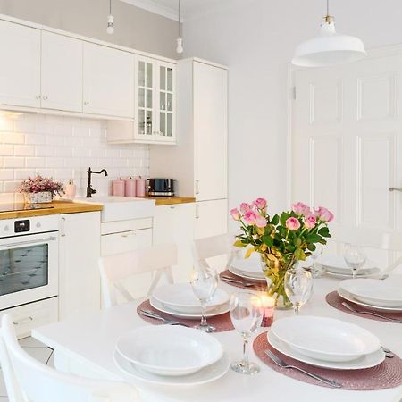 Apartament Nowe Miasto - Przy Parku Roz Гожув-Велькопольски Экстерьер фото